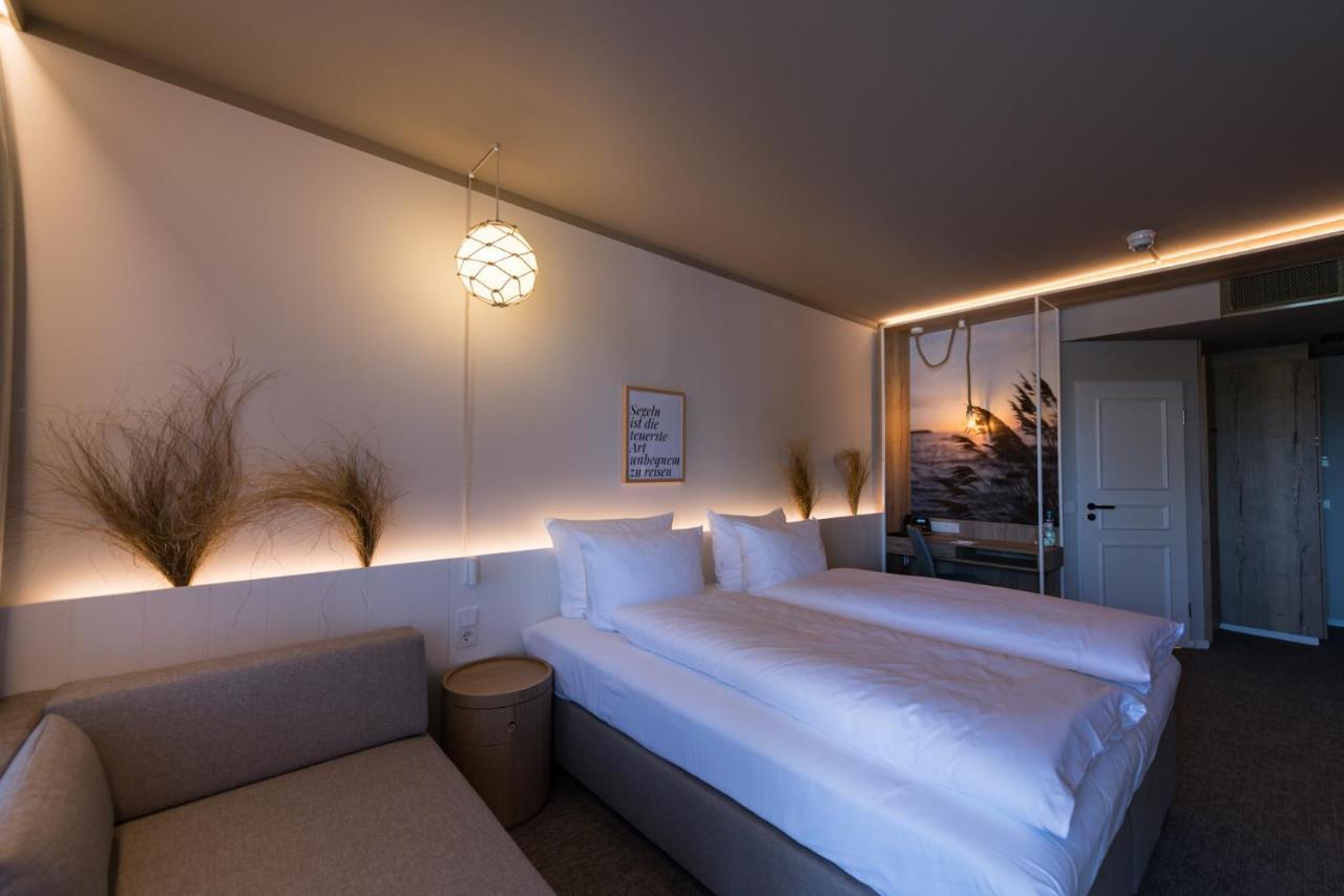 Hafenhotel Zu プットブス エクステリア 写真