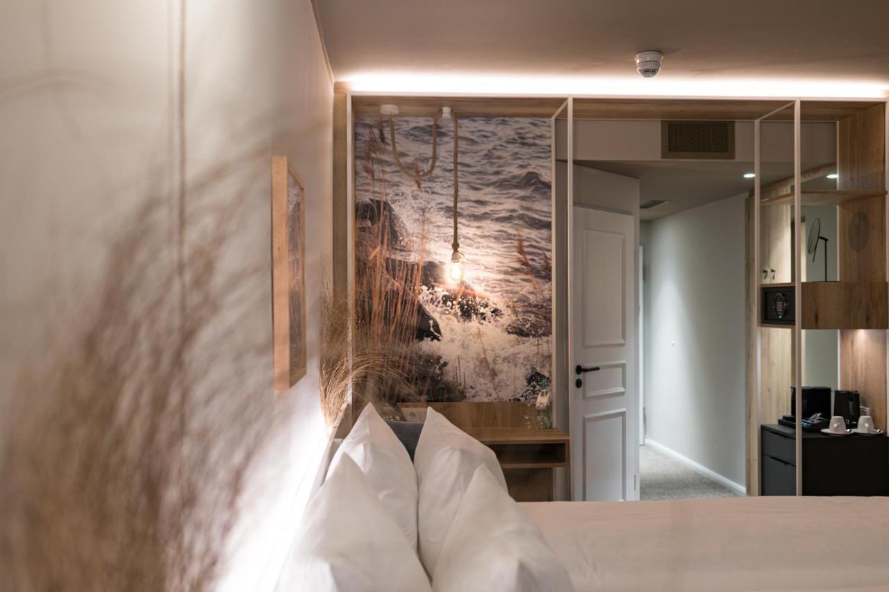 Hafenhotel Zu プットブス エクステリア 写真