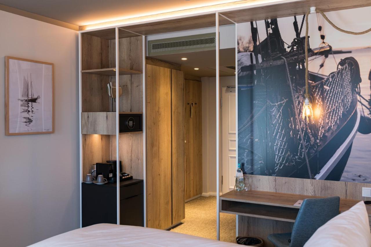 Hafenhotel Zu プットブス エクステリア 写真