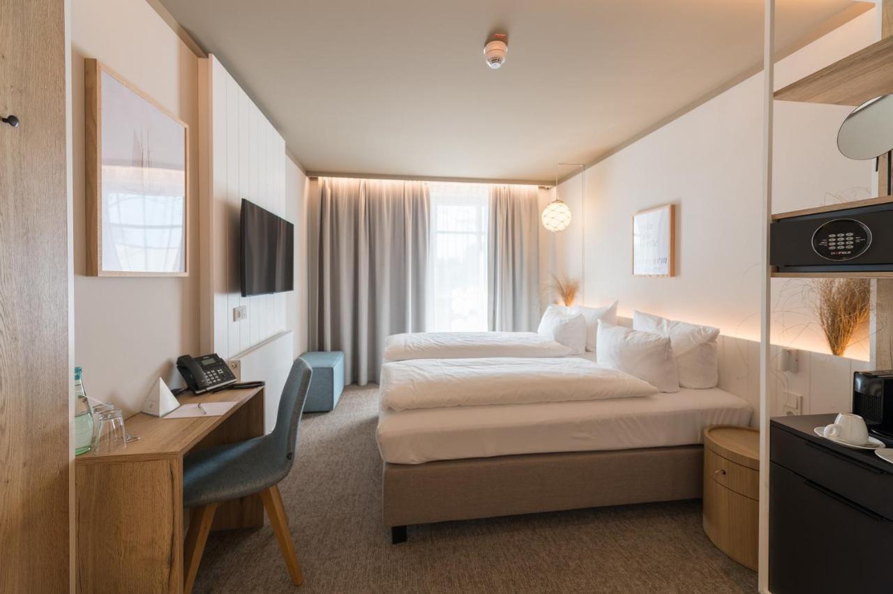 Hafenhotel Zu プットブス エクステリア 写真